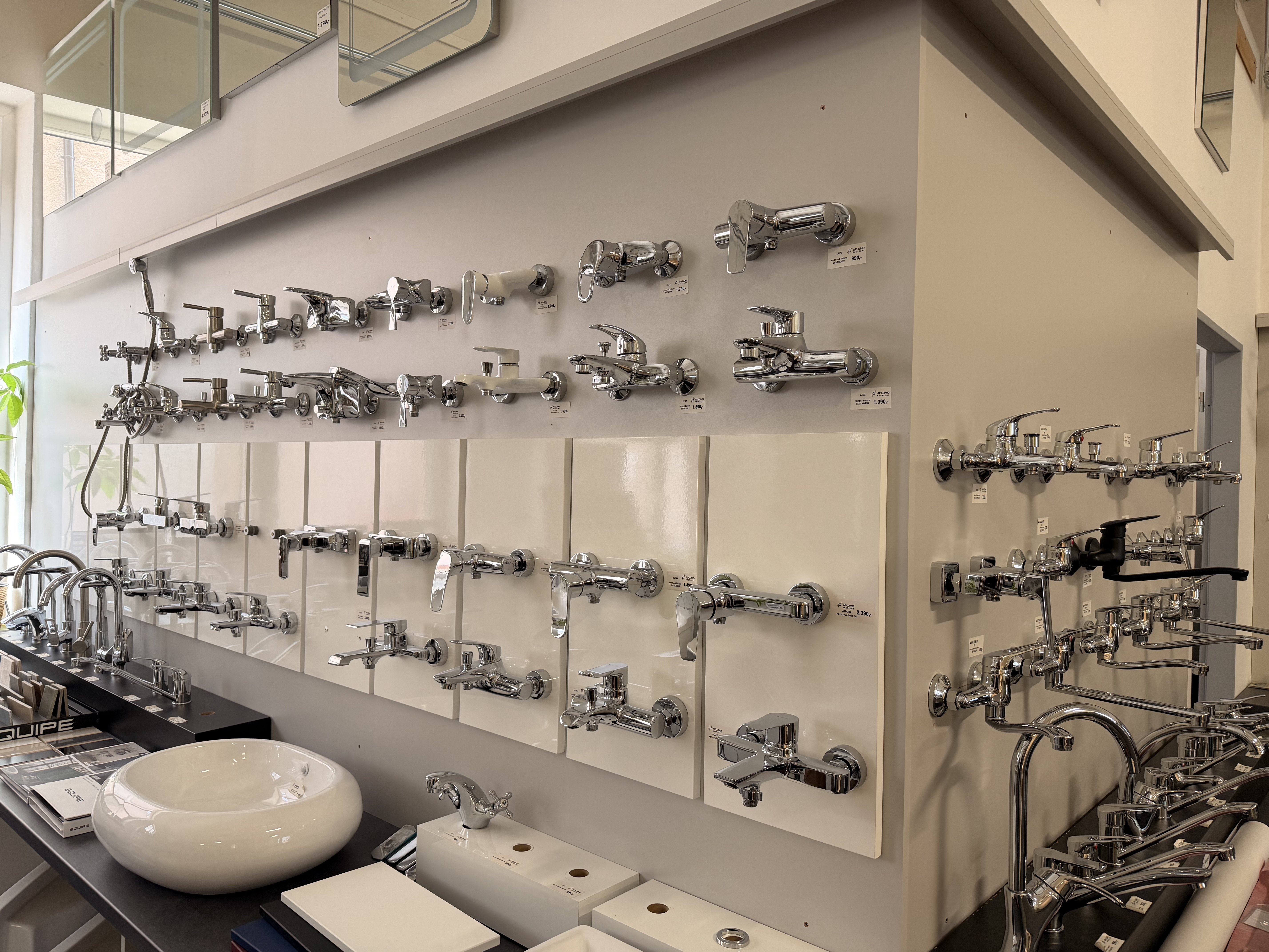 Výběr vodovodních baterií Aplomo